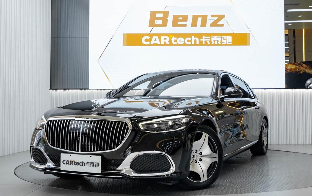 Mercedes-Benz Maybach S-Class 2021 — фото автомобиля
