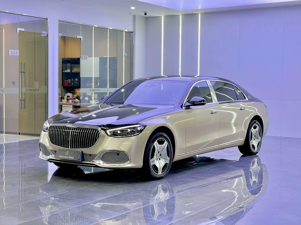 Mercedes-Benz Maybach S-Class 2023 — фото автомобиля