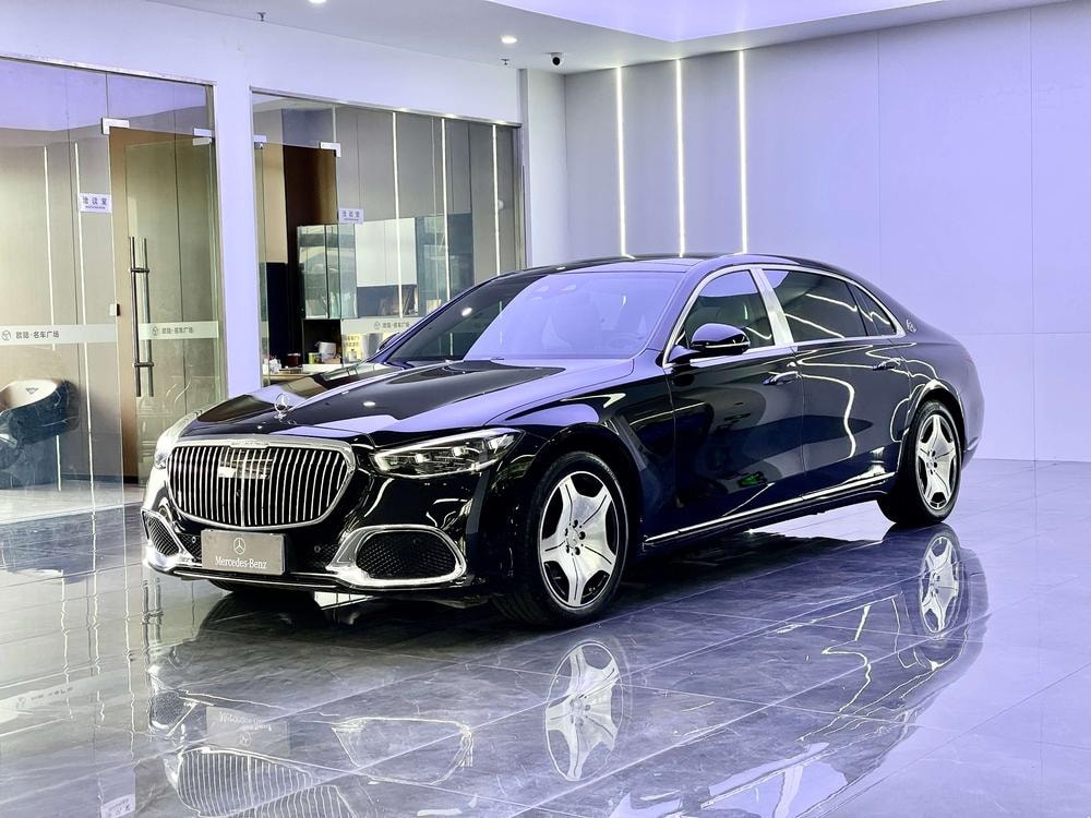 Mercedes-Benz Maybach S-Class 2025 — фото автомобиля