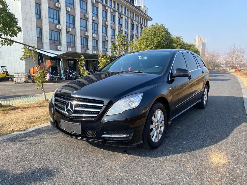 Mercedes-Benz R-Class 2017 — фото автомобиля