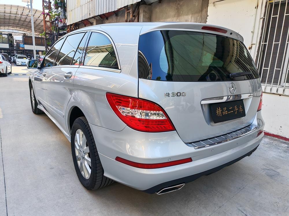 Mercedes-Benz R-Class 2011 — фото автомобиля