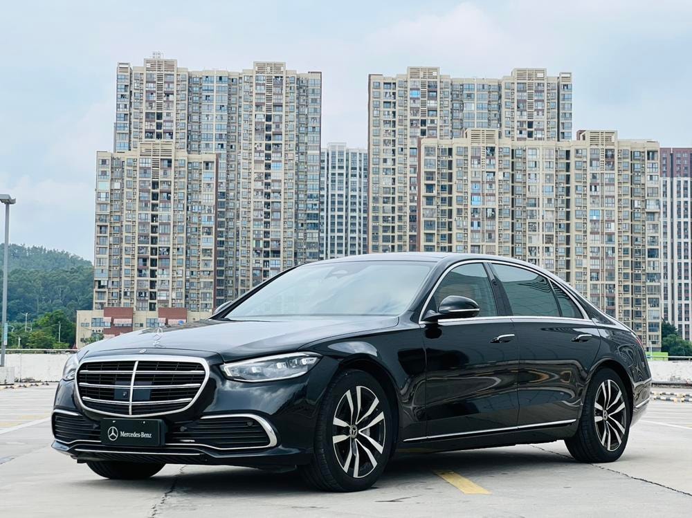 Mercedes-Benz S-Class 2024 — фото автомобиля