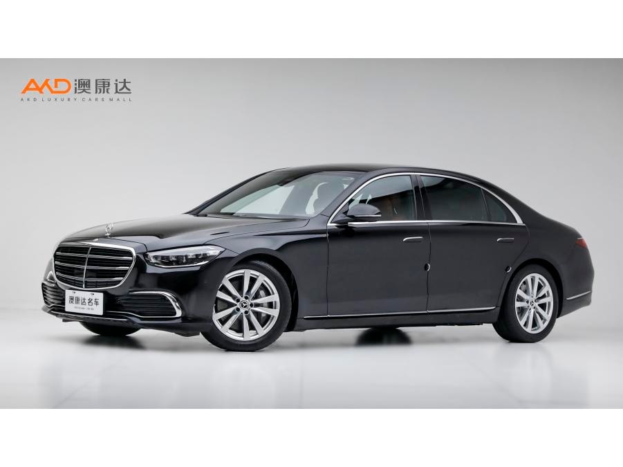Mercedes-Benz S-Class 2024 — фото автомобиля