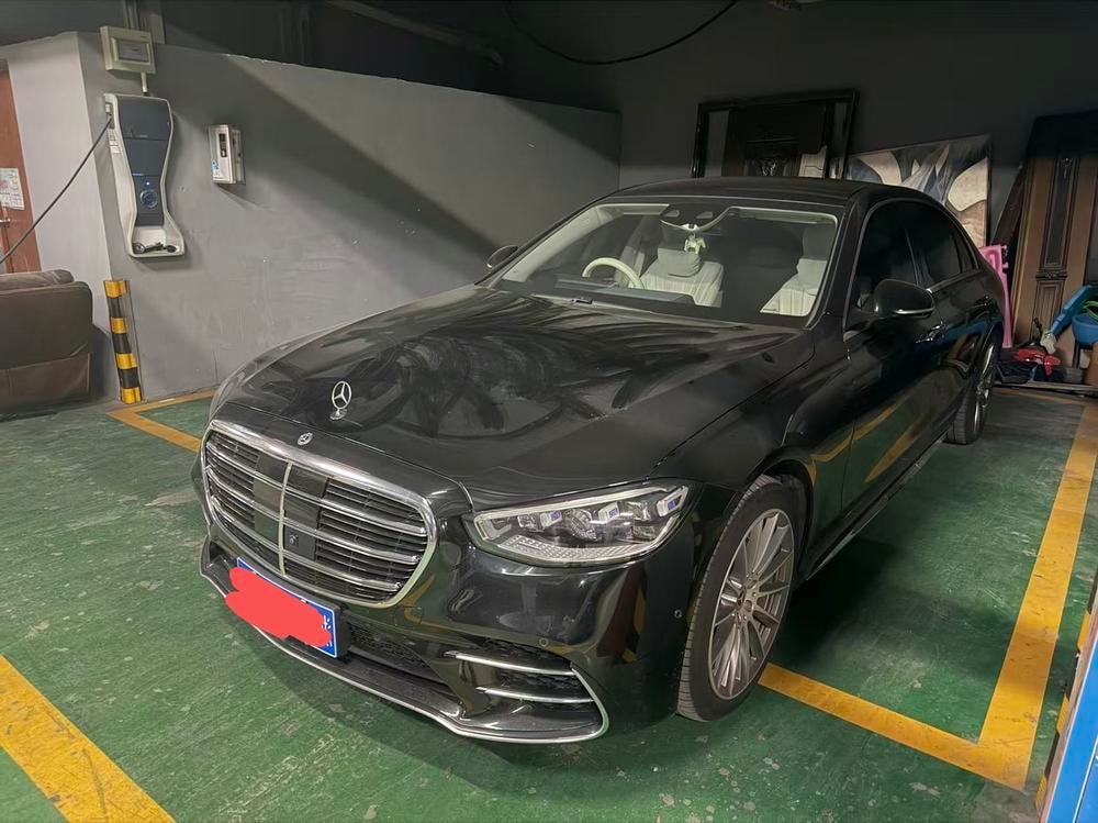 Mercedes-Benz S-Class 2022 — фото автомобиля