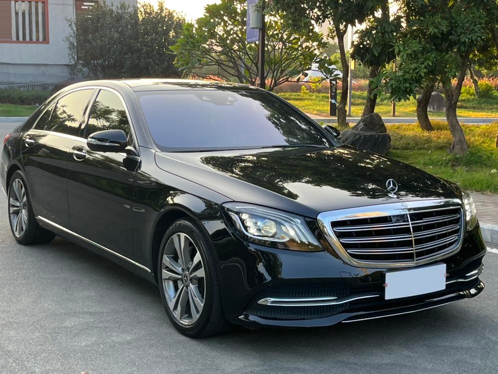 Mercedes-Benz S-Class 2019 — фото автомобиля