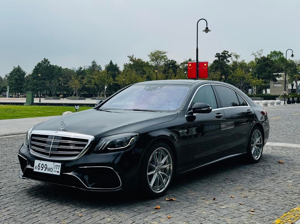 Mercedes-Benz S-Class 2019 — фото автомобиля
