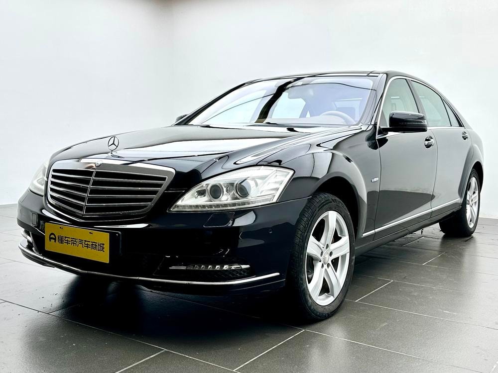 Mercedes-Benz S-Class 2011 — фото автомобиля 1