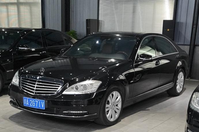 Mercedes-Benz S-Class 2012 — фото автомобиля 1