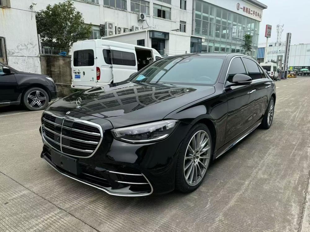 Mercedes-Benz S-Class 2022 — фото автомобиля