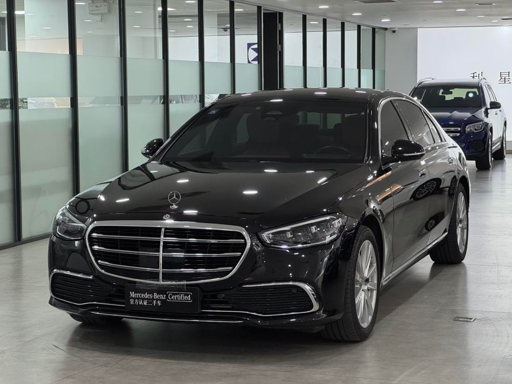 Mercedes-Benz S-Class 2024 — фото автомобиля