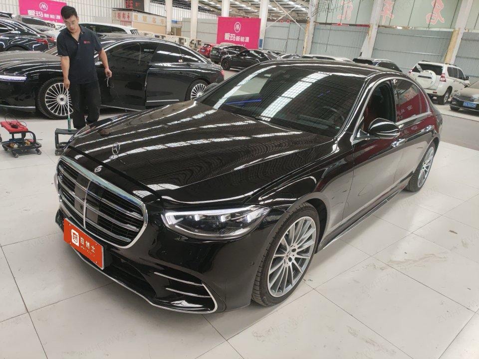 Mercedes-Benz S-Class 2022 — фото автомобиля