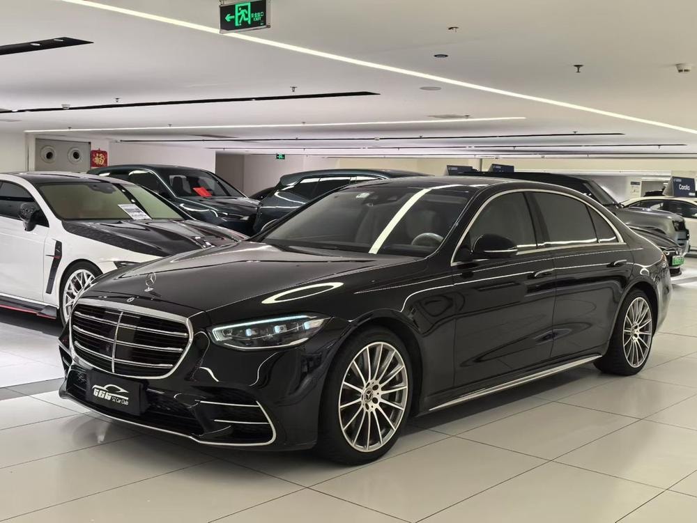 Mercedes-Benz S-Class 2021 — фото автомобиля