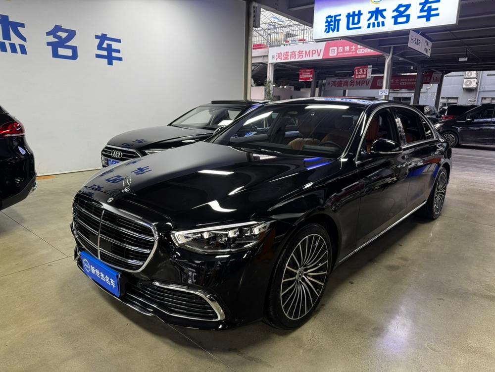 Mercedes-Benz S-Class 2024 — фото автомобиля
