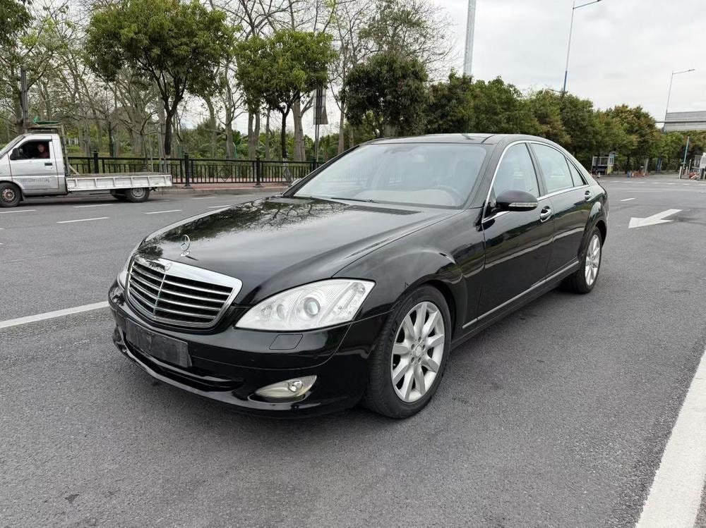 Mercedes-Benz S-Class 2008 — фото автомобиля
