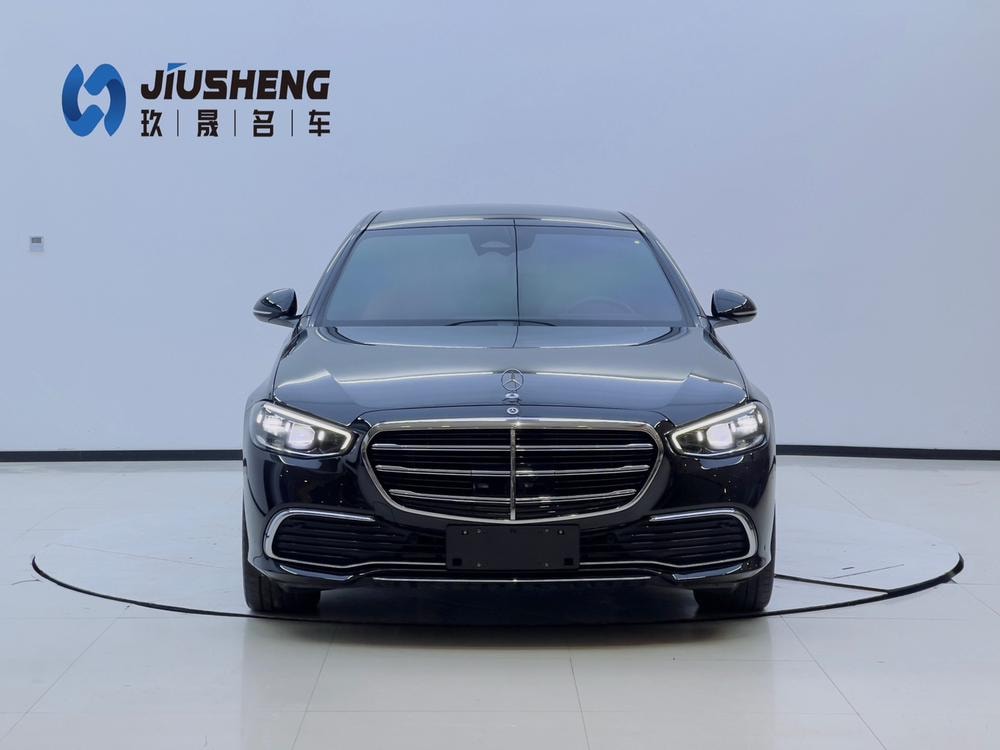 Mercedes-Benz S-Class 2024 — фото автомобиля