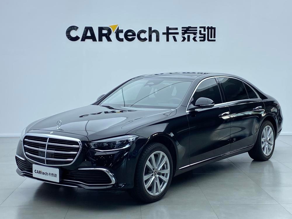 Mercedes-Benz S-Class 2024 — фото автомобиля