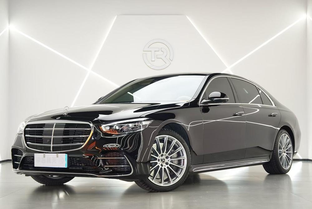 Mercedes-Benz S-Class 2023 — фото автомобиля 1