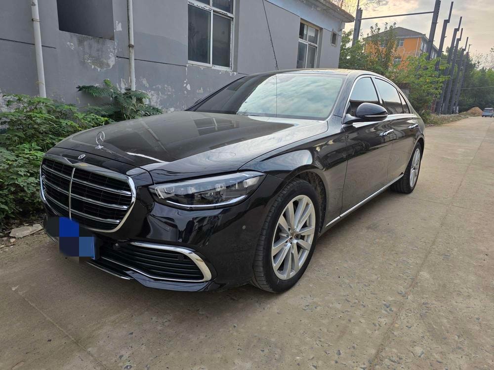 Mercedes-Benz S-Class 2024 — фото автомобиля
