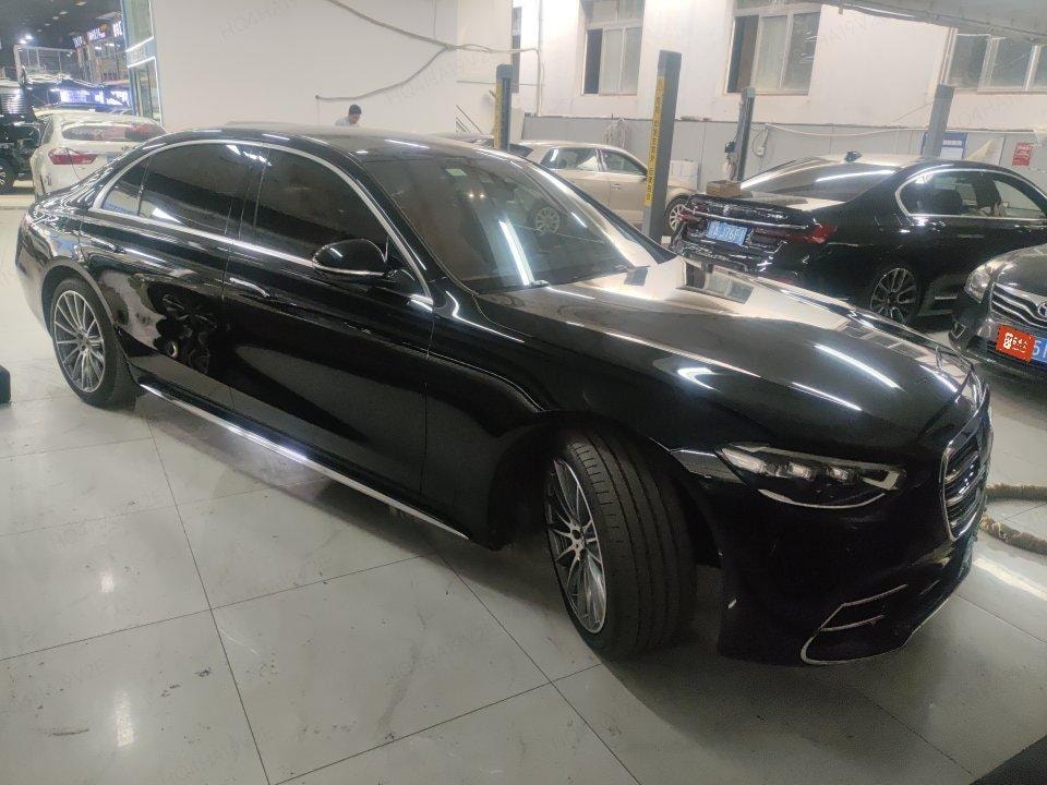 Mercedes-Benz S-Class 2021 — фото автомобиля