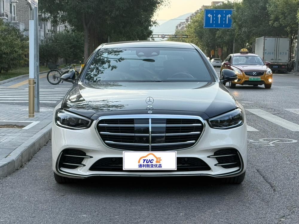Mercedes-Benz S-Class 2021 — фото автомобиля