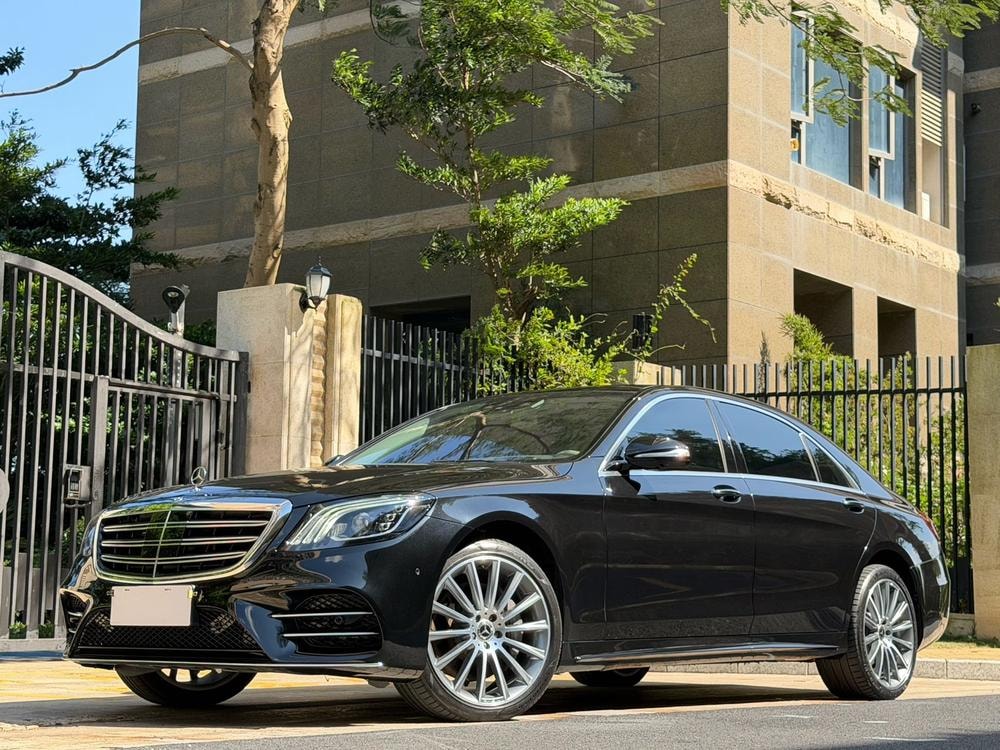 Mercedes-Benz S-Class 2018 — фото автомобиля