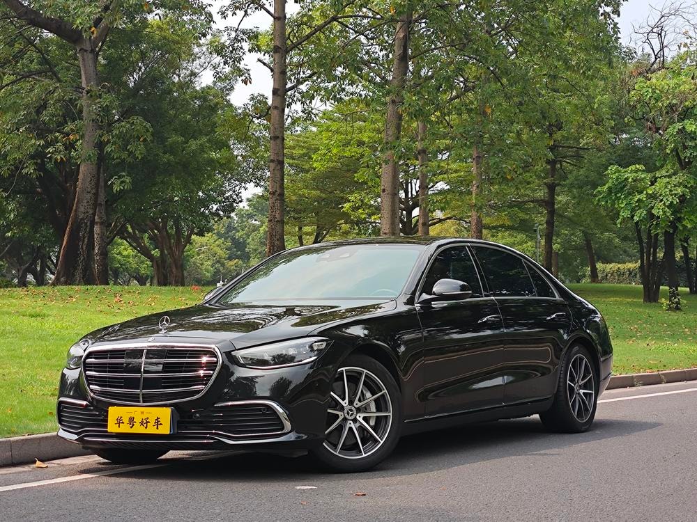 Mercedes-Benz S-Class 2022 — фото автомобиля