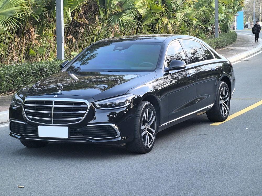 Mercedes-Benz S-Class 2022 — фото автомобиля 1