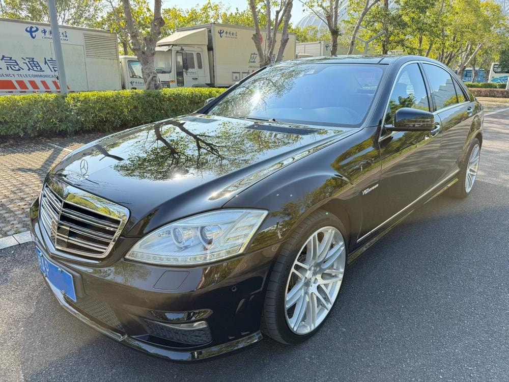 Mercedes-Benz S-Class AMG 2010 — фото автомобиля