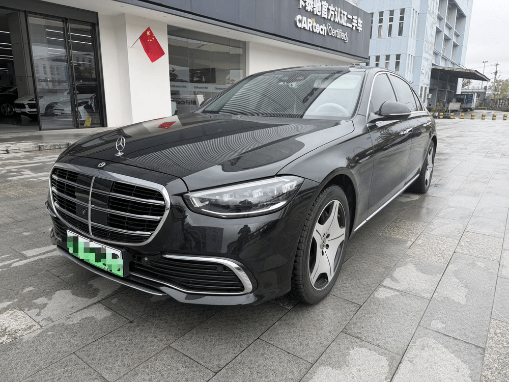 Mercedes-Benz S-Class PHEV 2023 — фото автомобиля 1