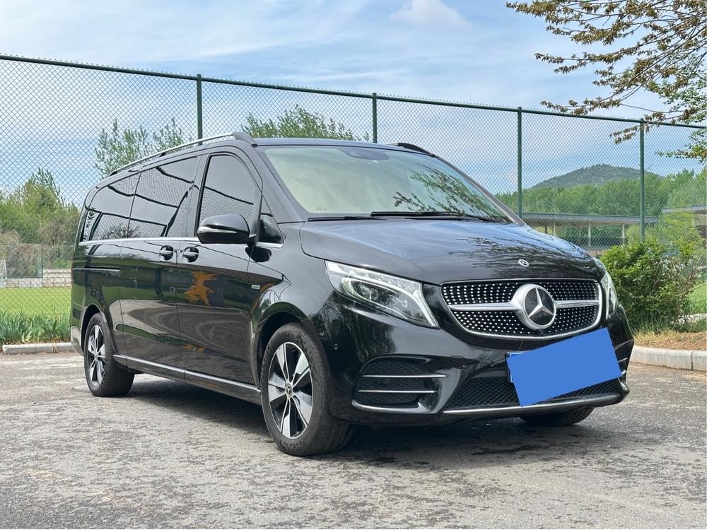 Mercedes-Benz V-Class 2021 — фото автомобиля