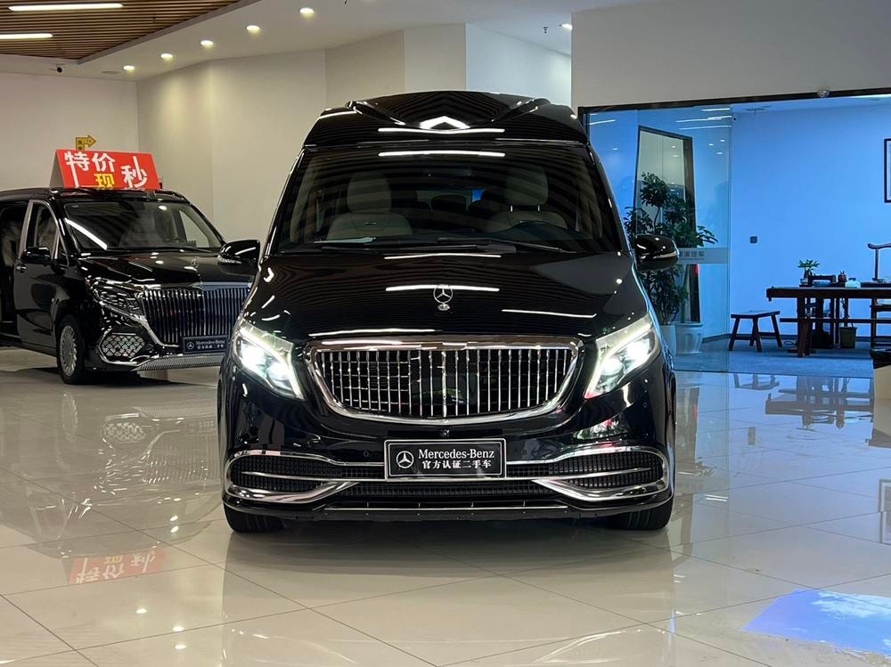Mercedes-Benz V-Class 2022 — фото автомобиля 1
