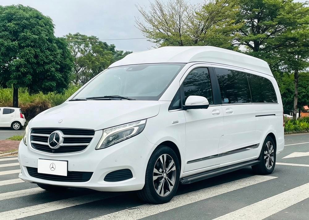 Mercedes-Benz V-Class 2017 — фото автомобиля