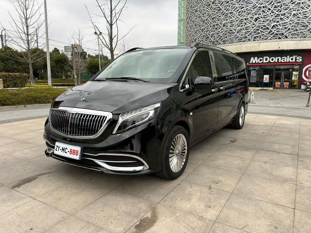 Mercedes-Benz V-Class 2021 — фото автомобиля