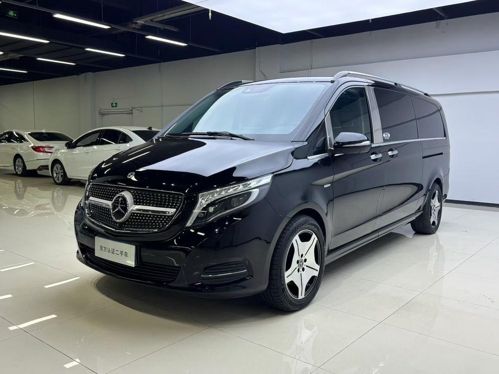 Mercedes-Benz V-Class 2018 — фото автомобиля