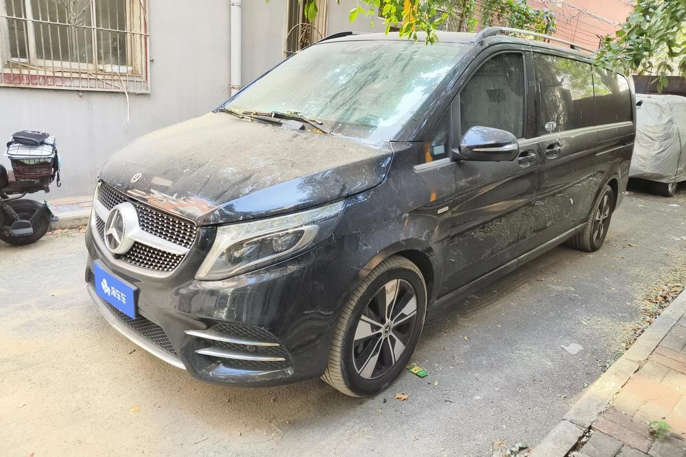 Mercedes-Benz V-Class 2020 — фото автомобиля