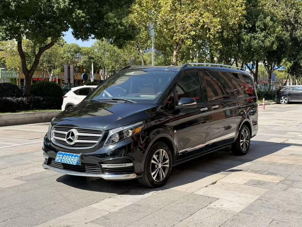 Mercedes-Benz V-Class (Overseas) 2018 — фото автомобиля