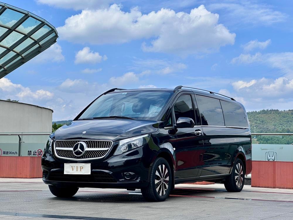 Mercedes-Benz Vito 2023 — фото автомобиля