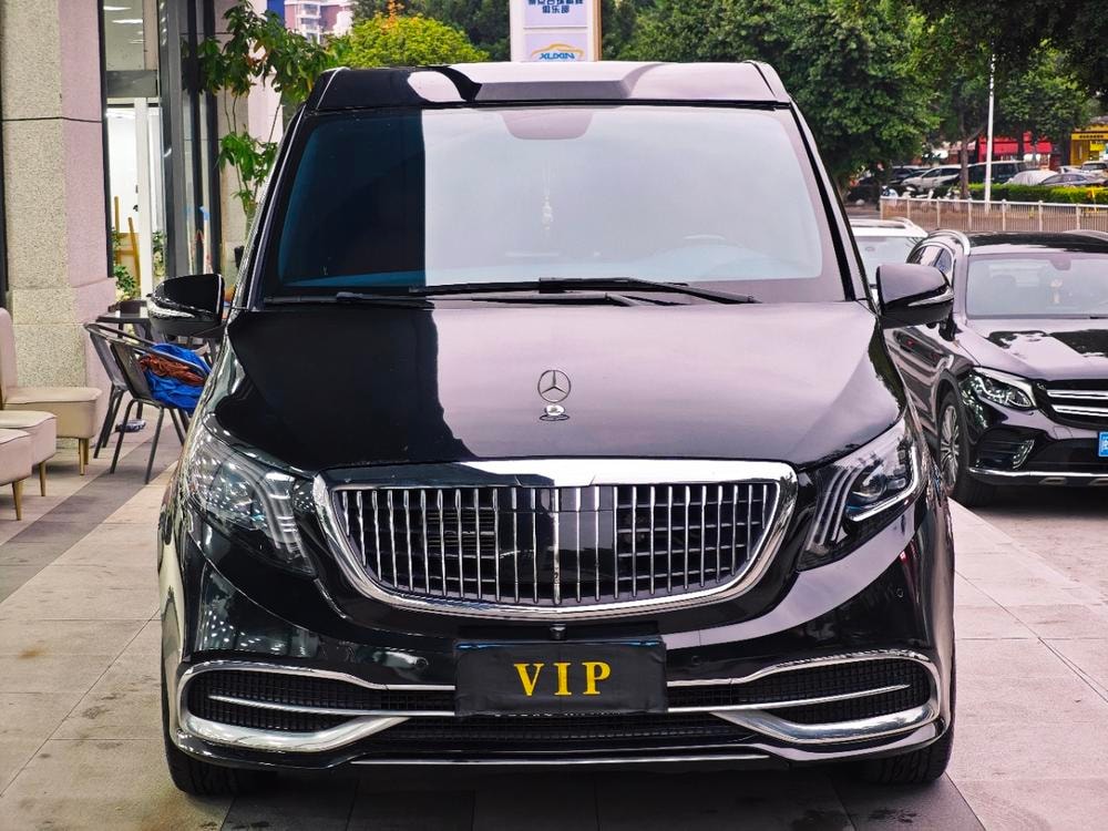 Mercedes-Benz Vito 2023 — фото автомобиля 1