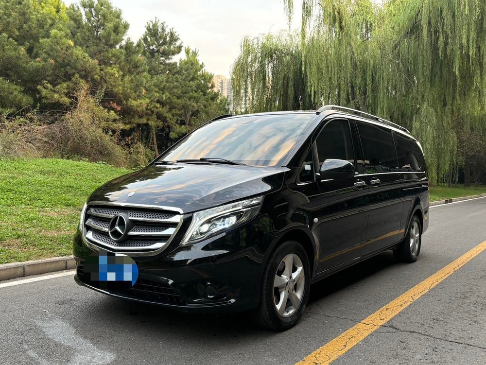 Mercedes-Benz Vito 2018 — фото автомобиля 1