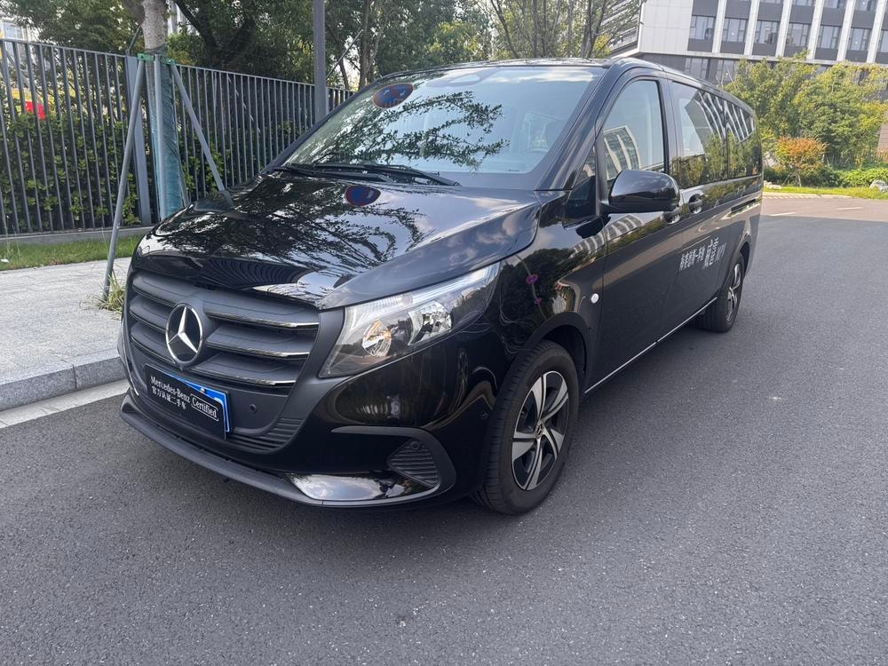Mercedes-Benz Vito 2024 — фото автомобиля