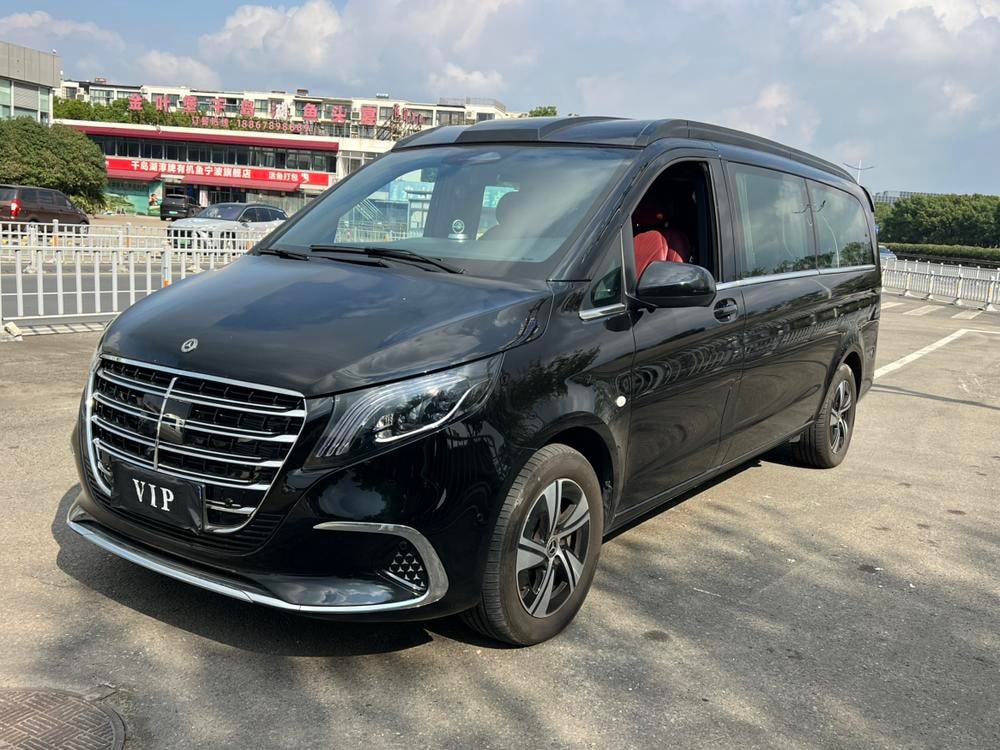 Mercedes-Benz Vito 2024 — фото автомобиля