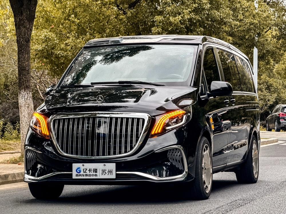 Mercedes-Benz Vito 2023 — фото автомобиля