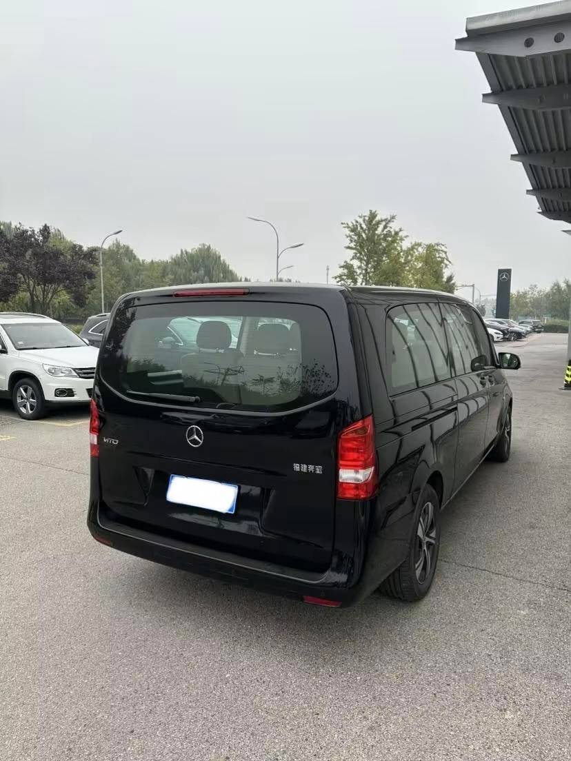 Mercedes-Benz Vito 2024 — фото автомобиля