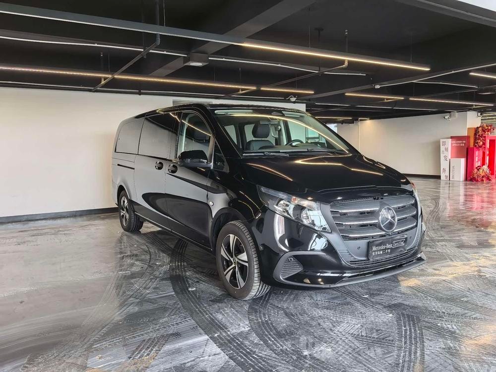 Mercedes-Benz Vito 2024 — фото автомобиля