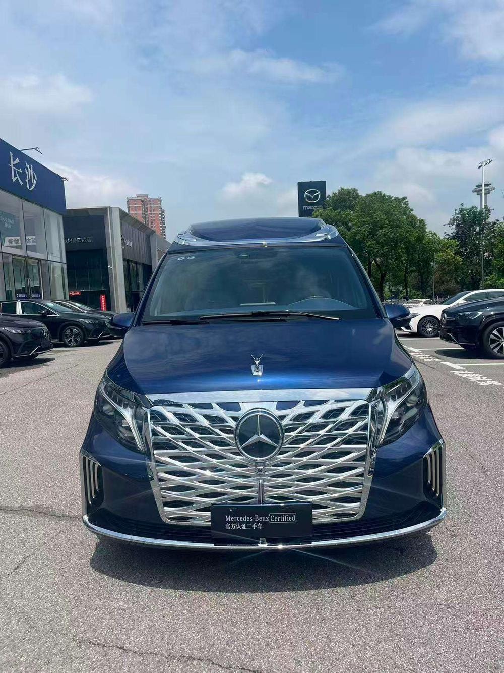 Mercedes-Benz Vito 2024 — фото автомобиля