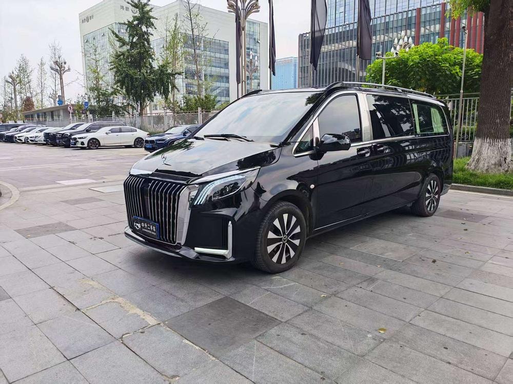 Mercedes-Benz Vito 2023 — фото автомобиля