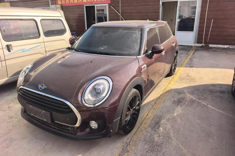 MINI CLUBMAN 2019 — фото автомобиля 1