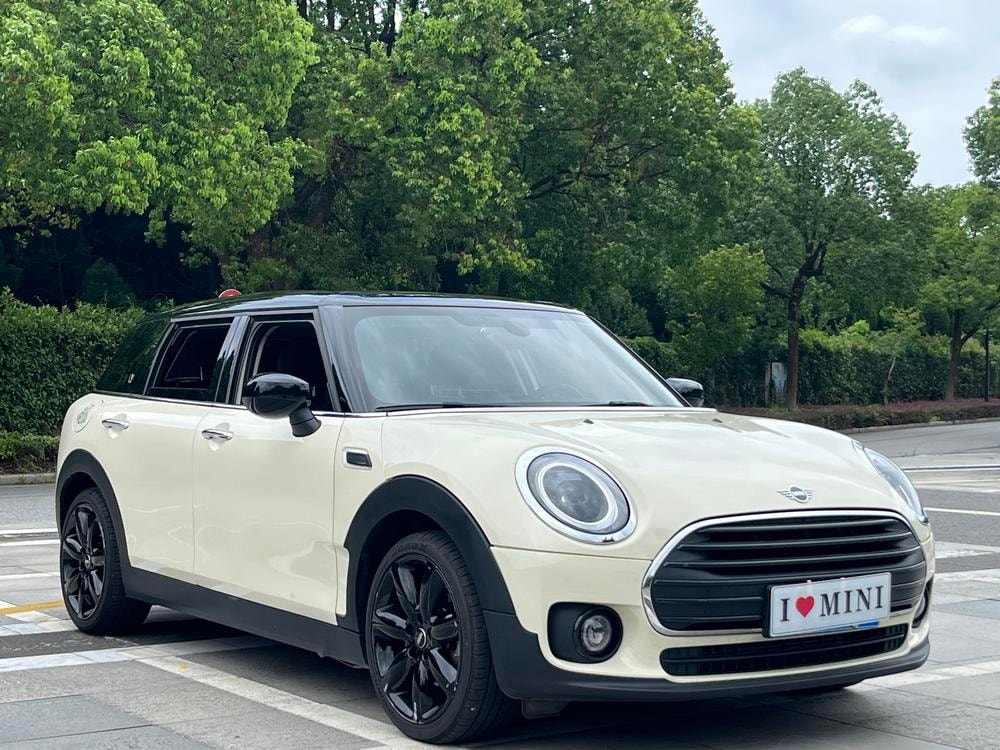 MINI CLUBMAN 2022 — фото автомобиля