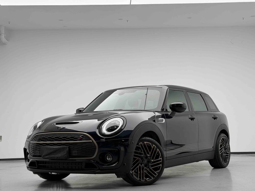 MINI CLUBMAN 2023 — фото автомобиля