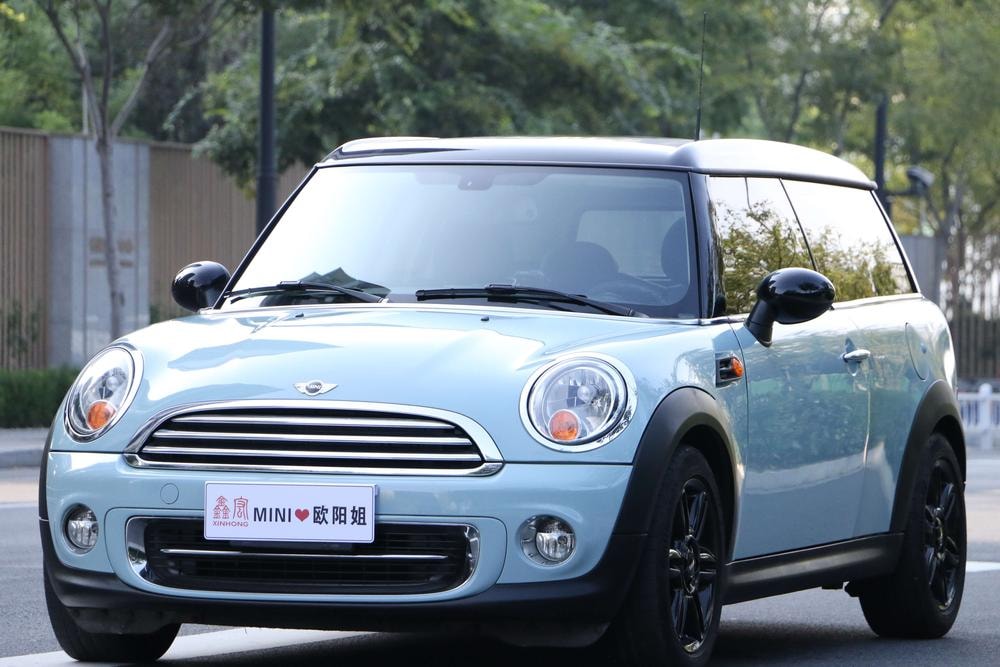 MINI CLUBMAN 2011 — фото автомобиля